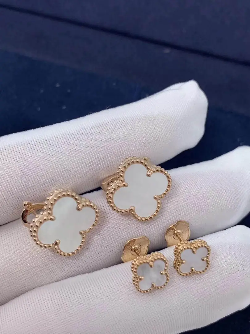 Серьги Van Cleef & Arpels Sweet Alhambra /перламутр, желтое золото/ 4