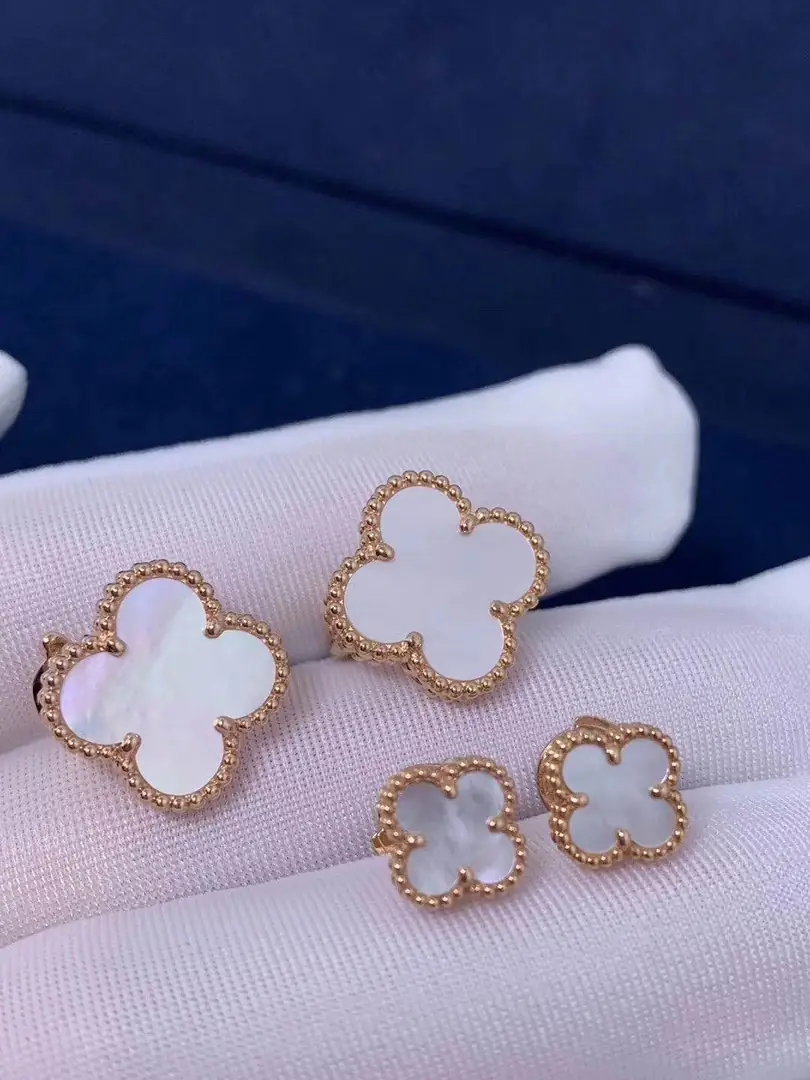 Серьги Van Cleef & Arpels Sweet Alhambra /перламутр, желтое золото/ 5