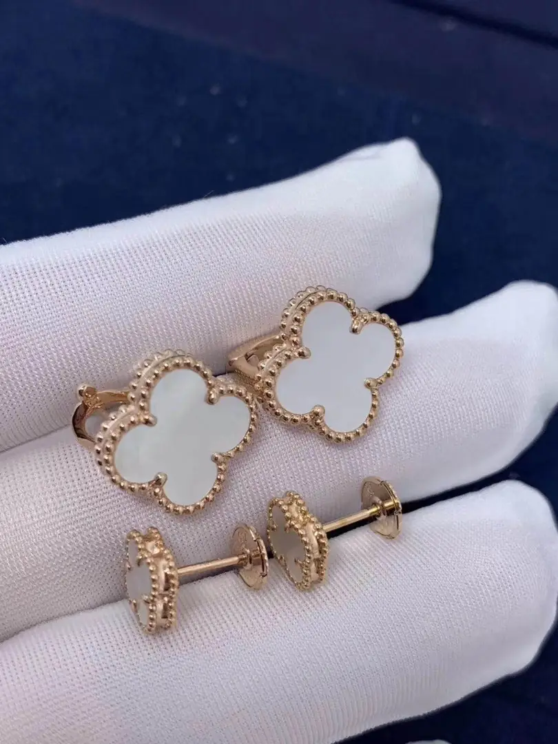 Серьги Van Cleef & Arpels Sweet Alhambra /перламутр, желтое золото/ 8