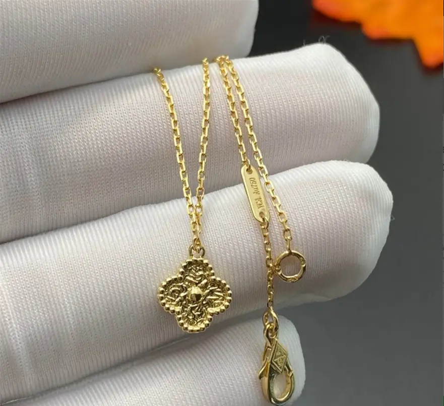 Подвеска Van Cleef &amp; Arpels Sweet Alhambra /желтое золото/