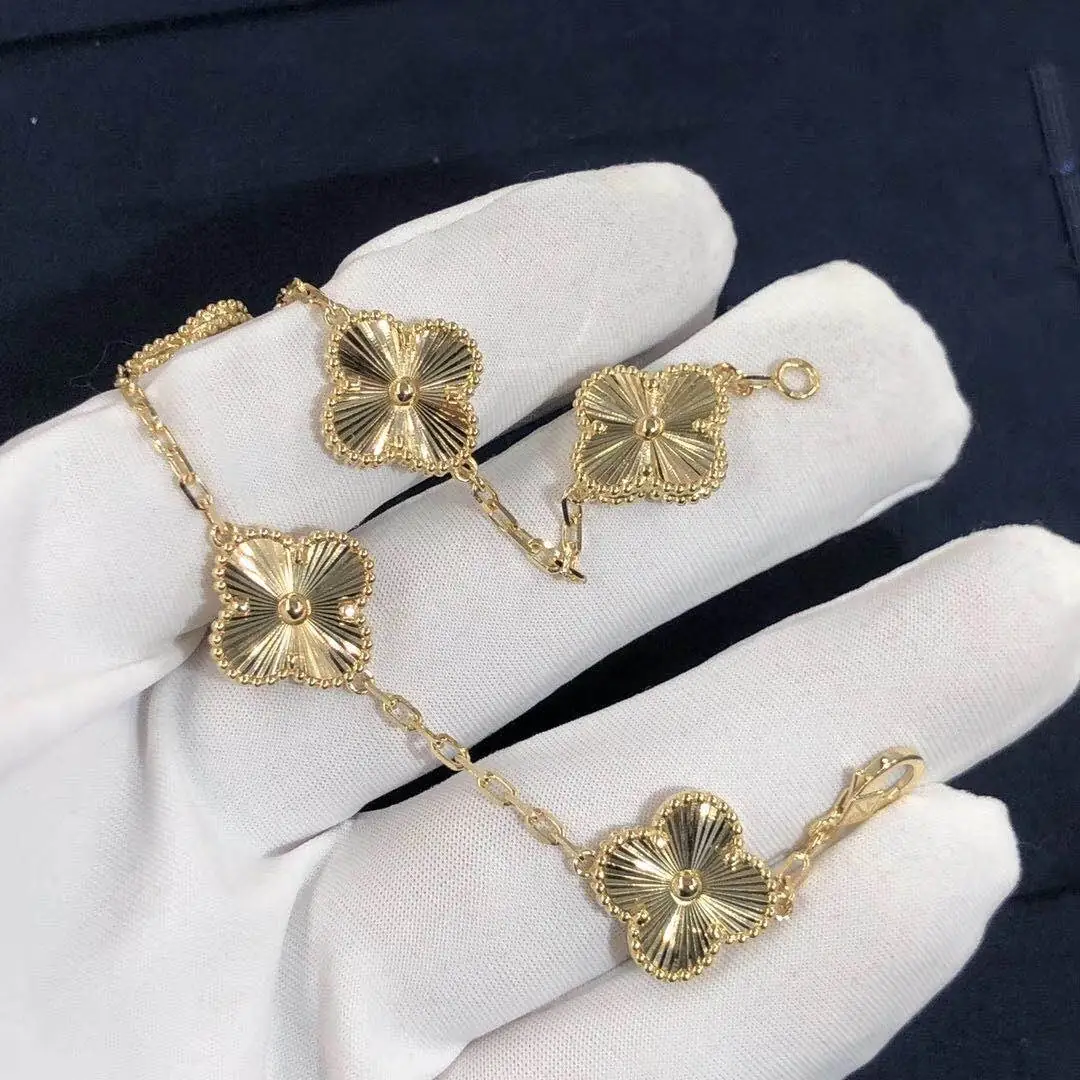 Браслет Van Cleef & Arpels Vintage Alhambra с 5 мотивами /желтое золото/ 7