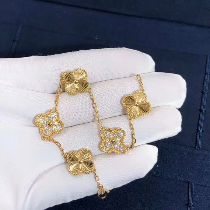 Браслет Van Cleef &amp; Arpels Vintage Alhambra 5 мотивов /желтое золото, бриллианты/