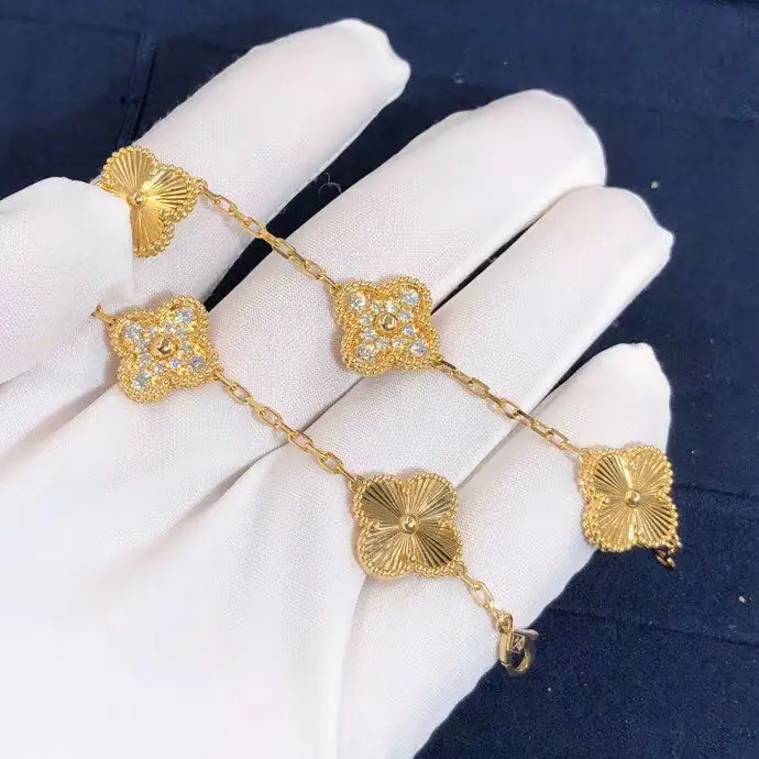 Браслет Van Cleef & Arpels Vintage Alhambra 5 мотивов /желтое золото, бриллианты/ 3