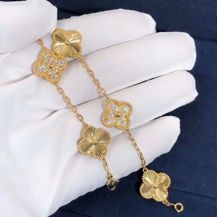 Браслет Van Cleef & Arpels Vintage Alhambra 5 мотивов /желтое золото, бриллианты/ 5