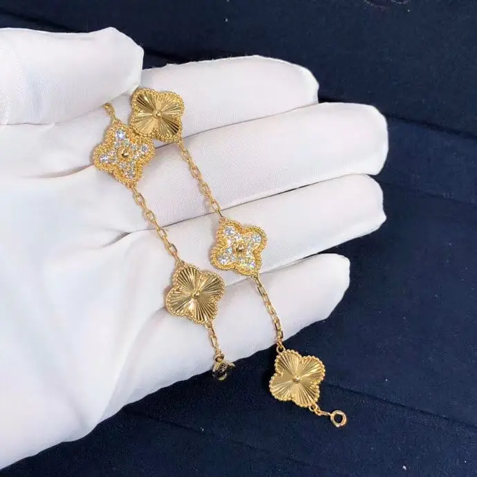 Браслет Van Cleef & Arpels Vintage Alhambra 5 мотивов /желтое золото, бриллианты/ 6