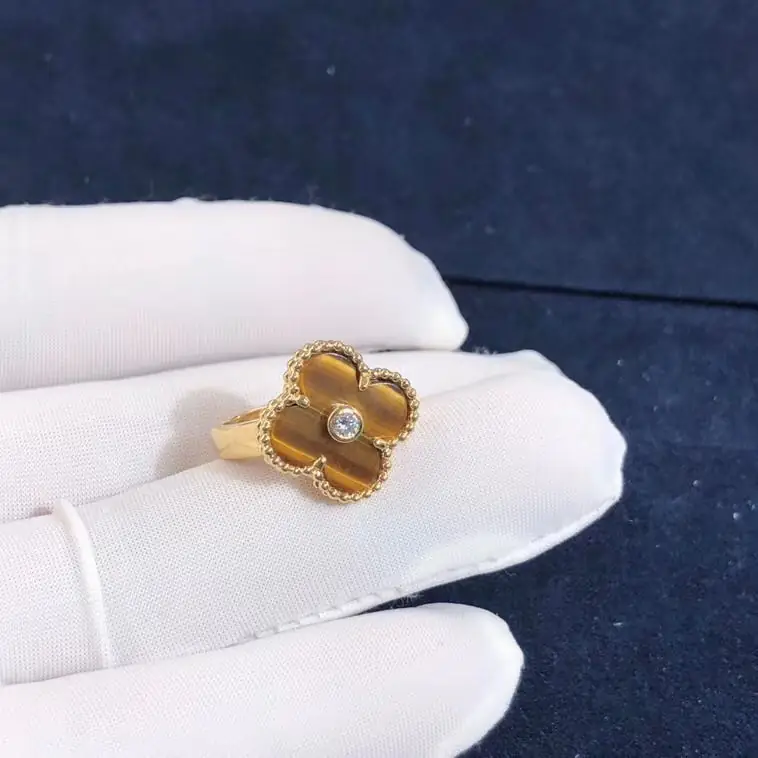 Кольцо Van Cleef &amp; Arpels Vintage Alhambra Diamond Tiger Eye /желтое золото/