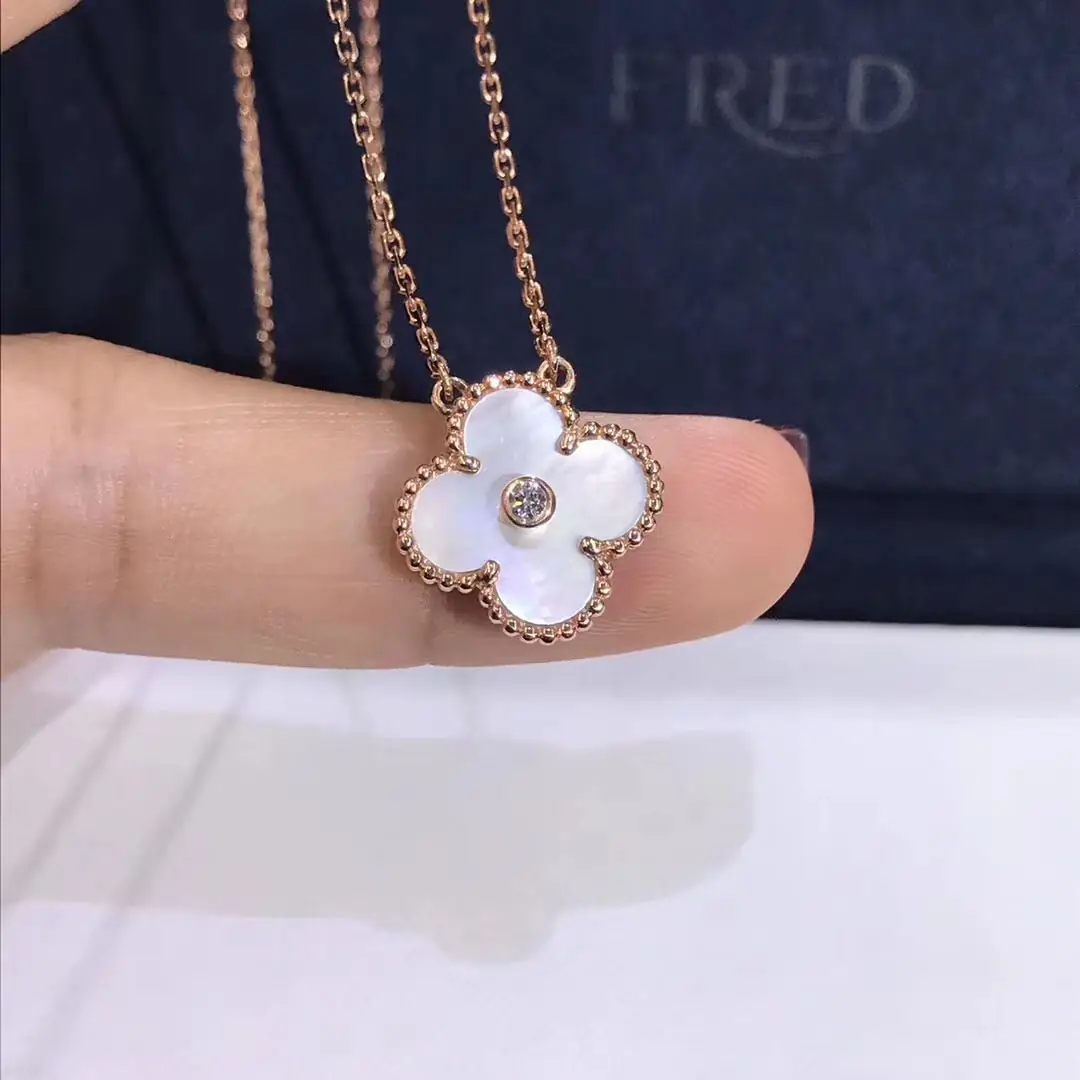 Подвеска Van Cleef /розовое золото, перламутр, бриллиант/
