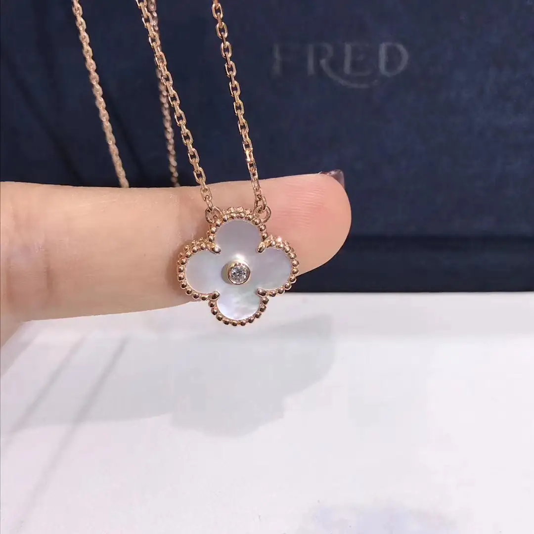 Подвеска Van Cleef /розовое золото, перламутр, бриллиант/